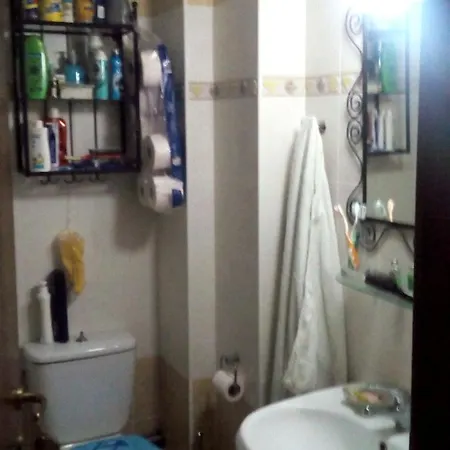 2 Bedrooms Appartement At Leptokarya 100 M Away From The Beach With Sea View Enclosed Garden And Wifi Apartamento *